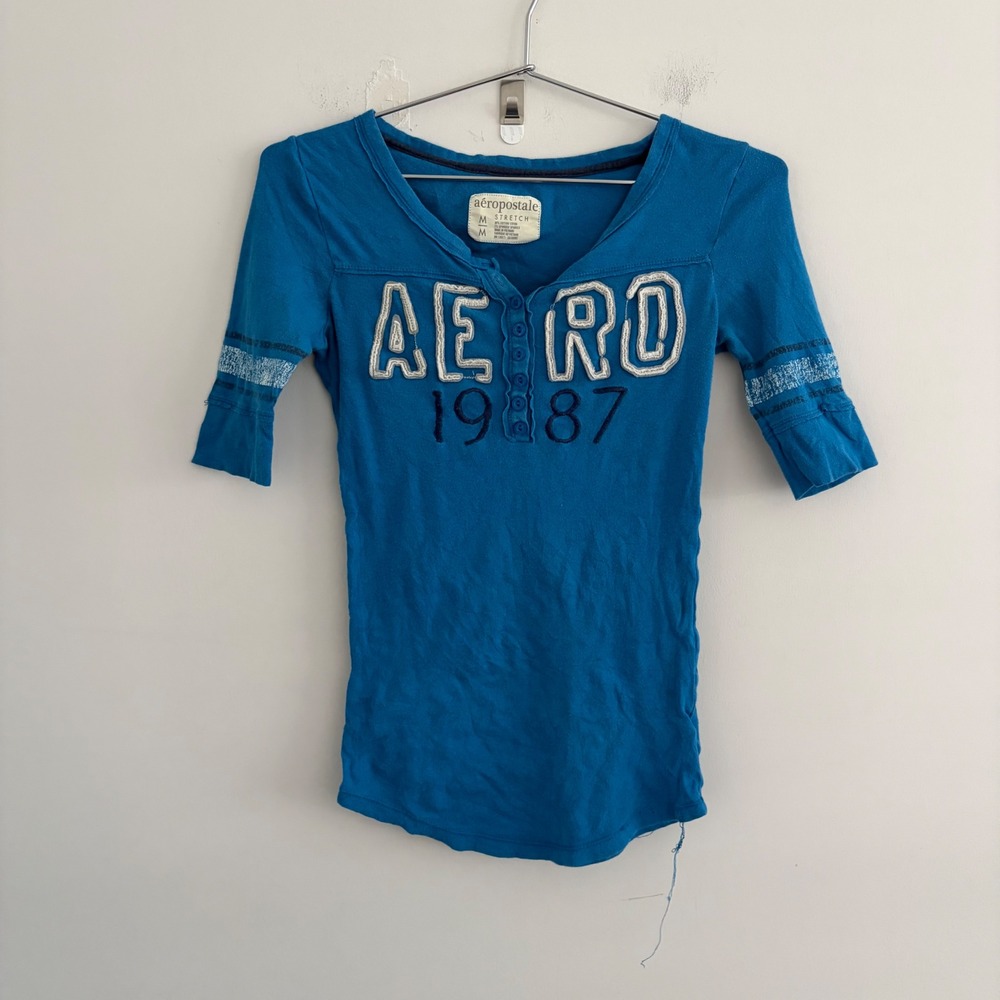 Aeropostale Womens Medium Blue Henley Graphic Tee Short Sleeve Stretch